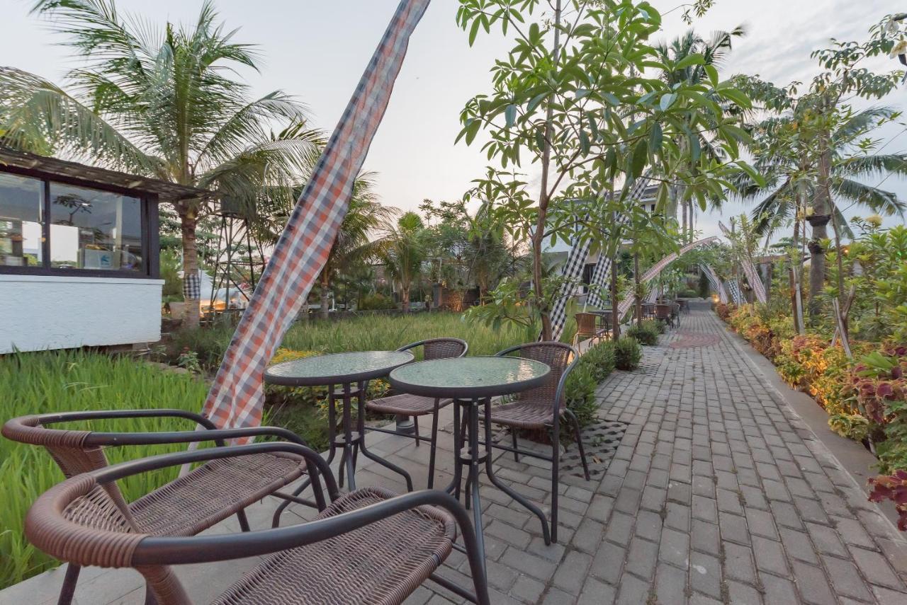 Urbanview Hotel Khayrizsan Tasikmalaya By Reddoorz Exterior foto